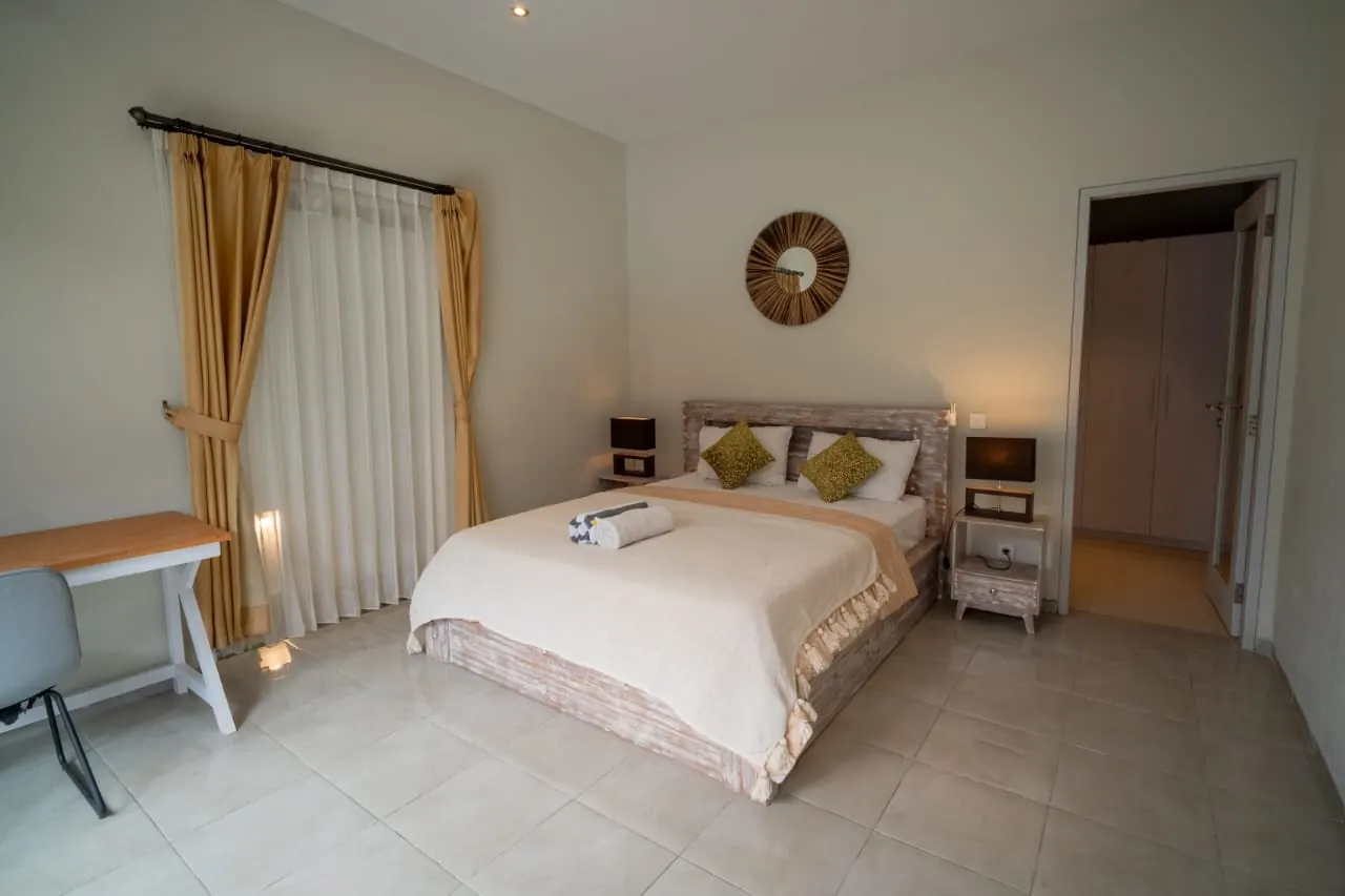 Bedroom with desk and en-suite bathroom