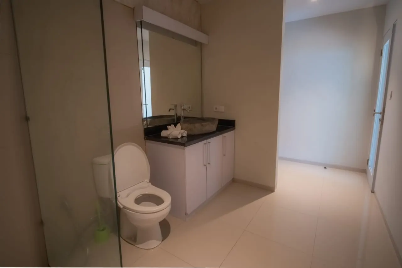 En-suite bathroom